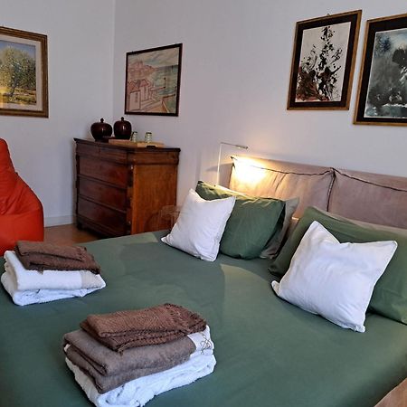 Casa Mari - Free Secure Parking, Breakfast, Private Bathroom, Wifi, Garden, Aircon, 3 Min Walk To Metro And Train Station Milan Luaran gambar