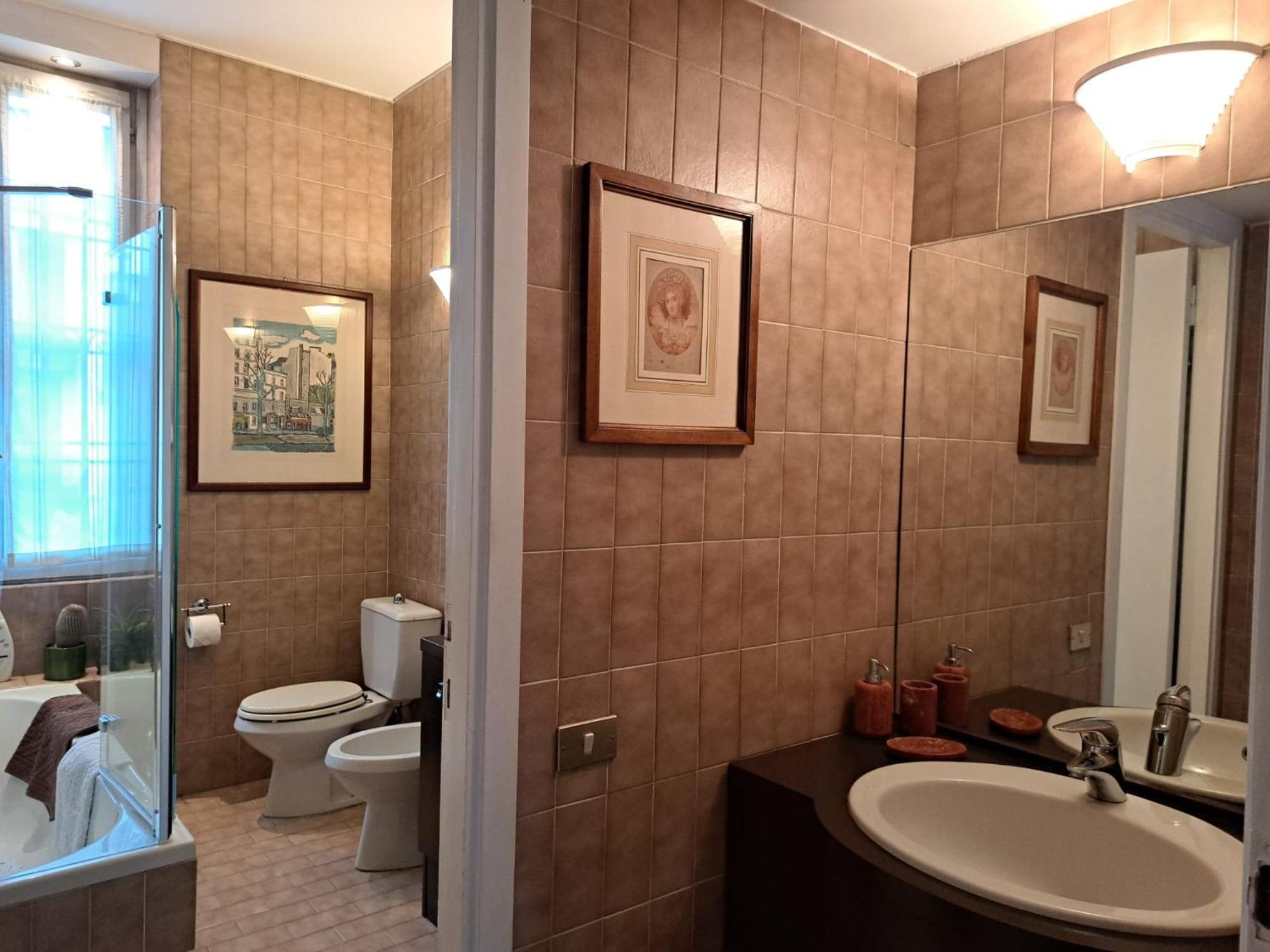Casa Mari - Free Secure Parking, Breakfast, Private Bathroom, Wifi, Garden, Aircon, 3 Min Walk To Metro And Train Station Milan Luaran gambar
